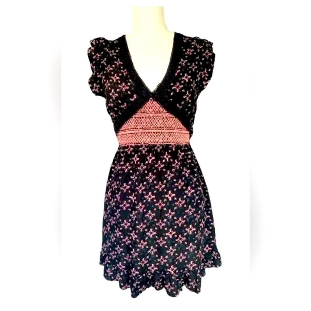 EYESHADOW Black and Pink Boho Floral Mini Dress Size Medium